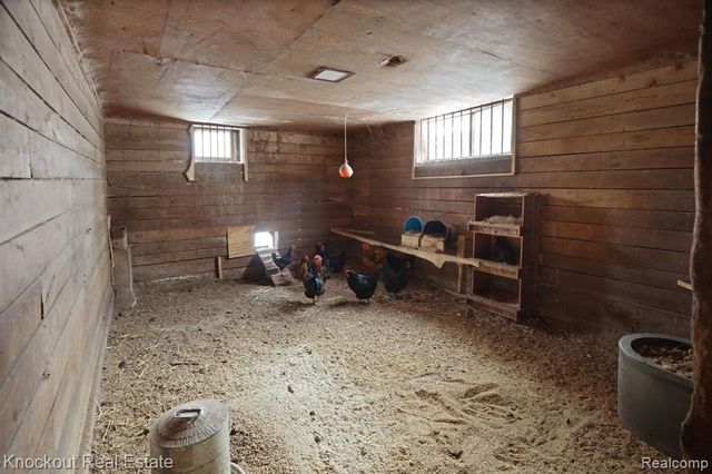 5383 Riverview Drive, Bridgeport, MI 48722