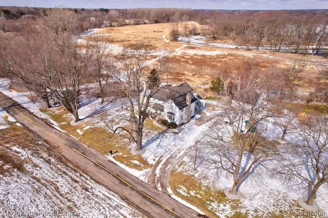 5383 Riverview Drive, Bridgeport, MI 48722