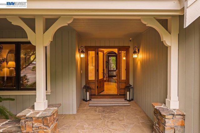 715 Fair Oaks Dr, Alamo, CA 94507