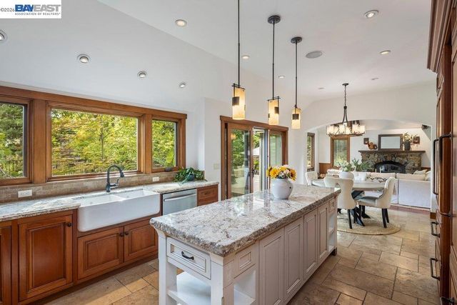 715 Fair Oaks Dr, Alamo, CA 94507