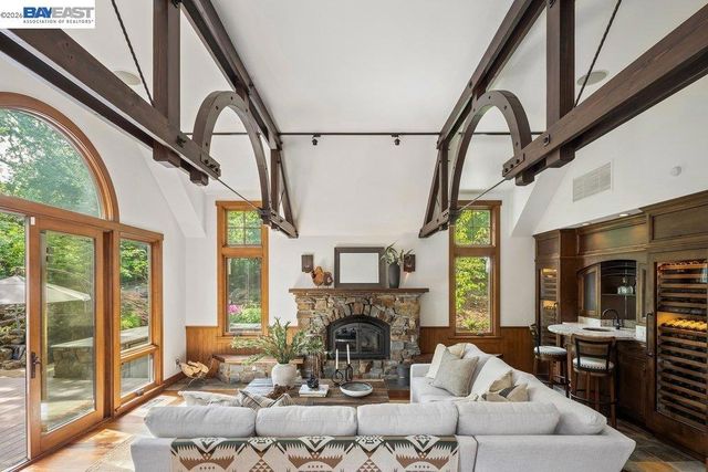 715 Fair Oaks Dr, Alamo, CA 94507