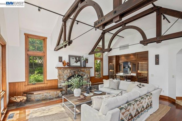 715 Fair Oaks Dr, Alamo, CA 94507