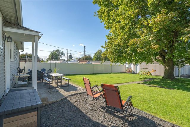 3427 E Jackson Ave, Spokane, WA 99217
