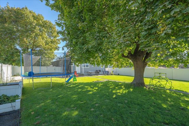 3427 E Jackson Ave, Spokane, WA 99217