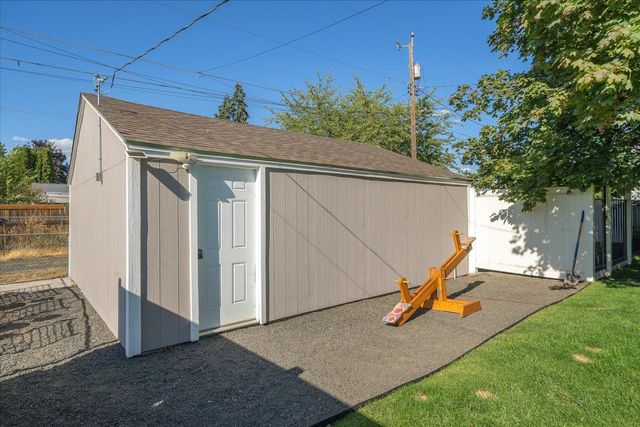 3427 E Jackson Ave, Spokane, WA 99217