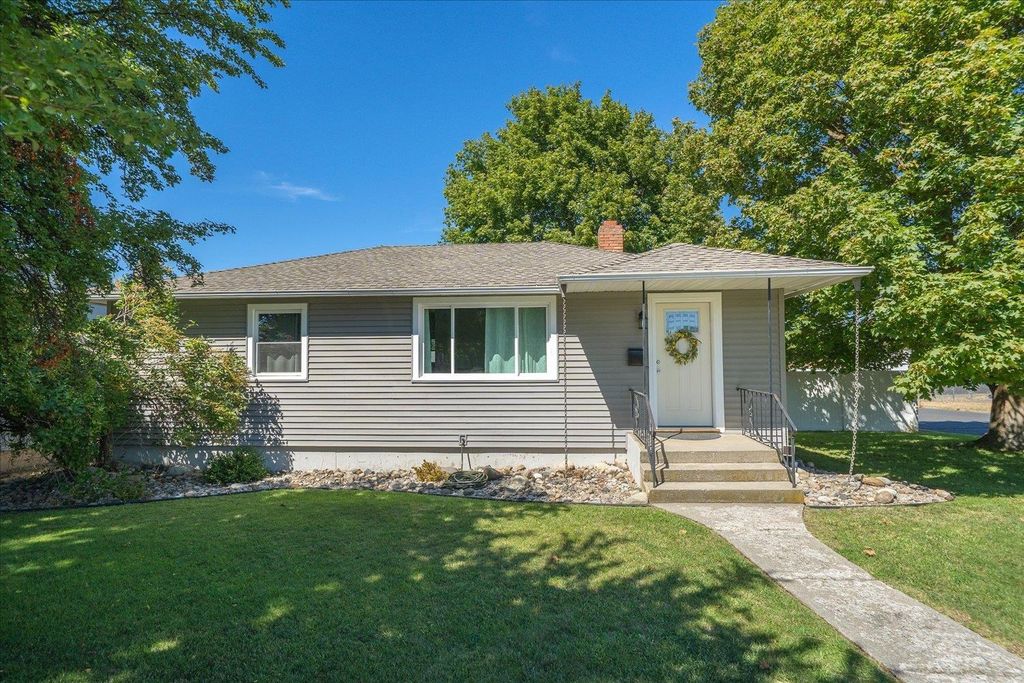 3427 E Jackson Ave, Spokane, WA 99217