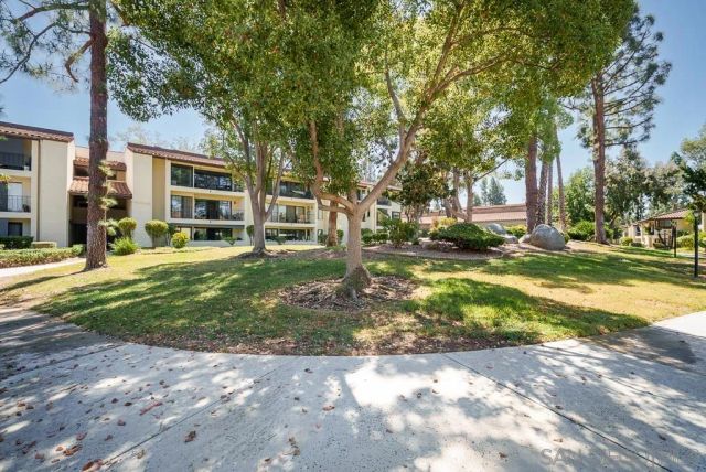 17637 Pomerado Rd 123, San Diego, CA 92128