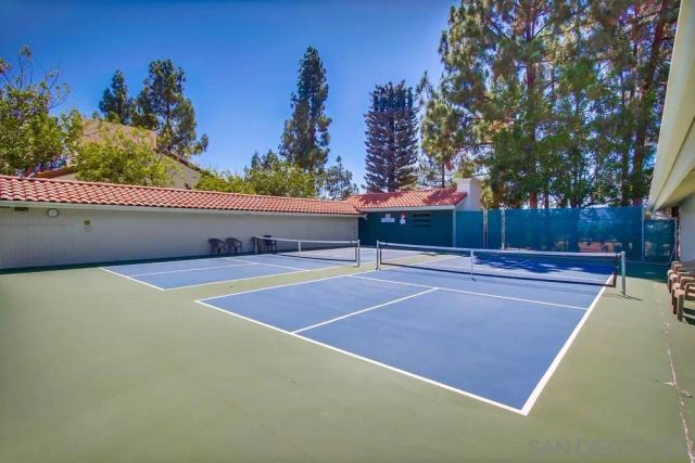 17637 Pomerado Rd 123, San Diego, CA 92128