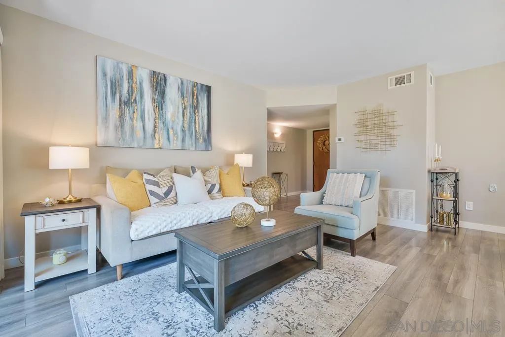 17637 Pomerado Rd 123, San Diego, CA 92128