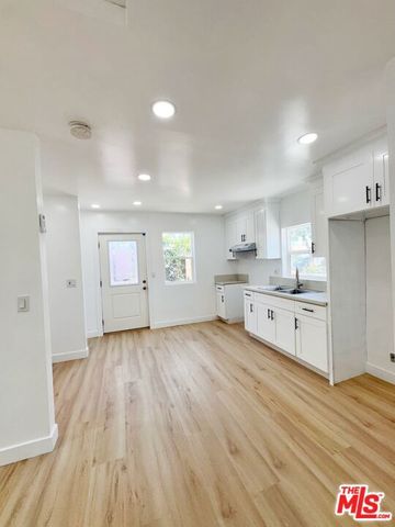 8111 Osage Avenue, Los Angeles, CA 90045