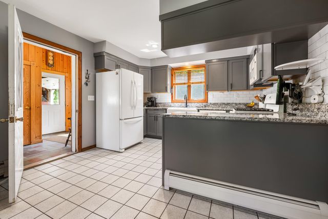 530 West Road, Barnard, VT 05031