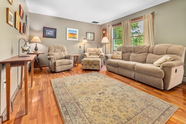 530 West Road, Barnard, VT 05031