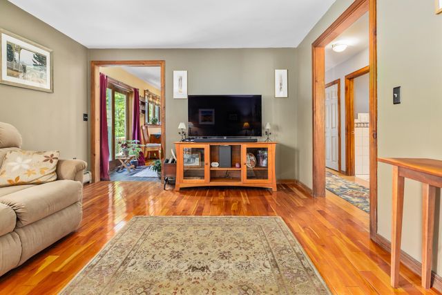 530 West Road, Barnard, VT 05031