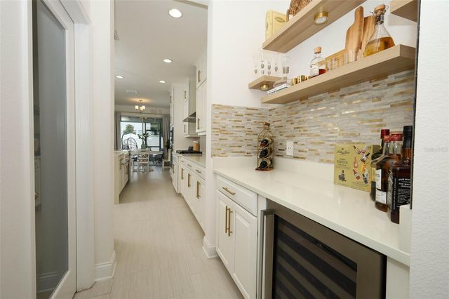2010 BOSS HEWETT STREET, Winter Garden, FL 34787