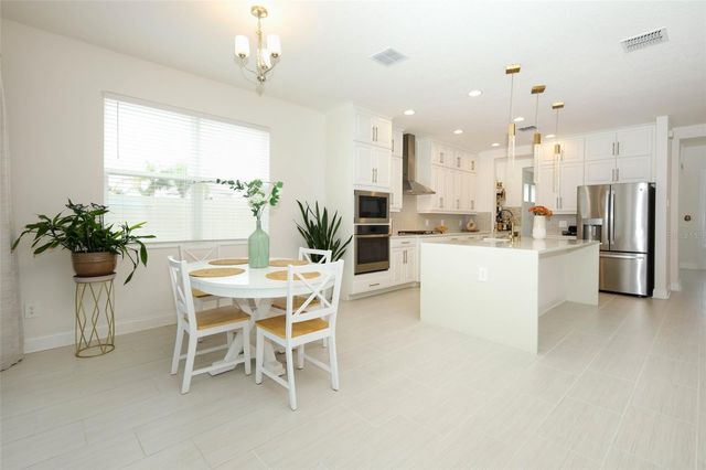 2010 BOSS HEWETT STREET, Winter Garden, FL 34787