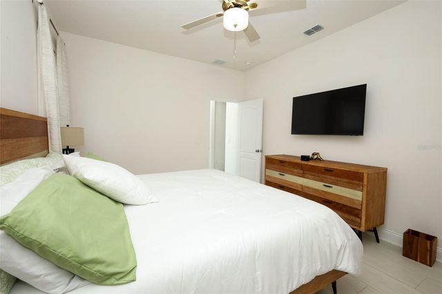 2010 BOSS HEWETT STREET, Winter Garden, FL 34787