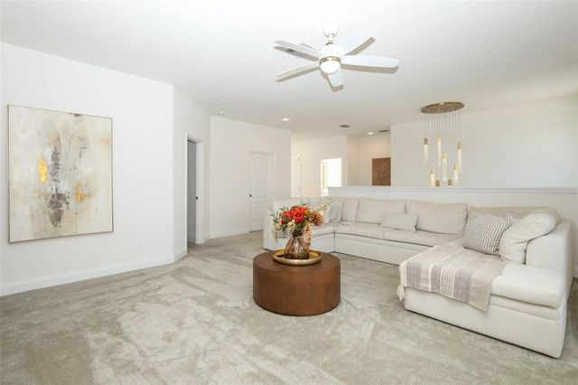 2010 BOSS HEWETT STREET, Winter Garden, FL 34787