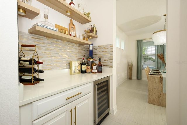 2010 BOSS HEWETT STREET, Winter Garden, FL 34787
