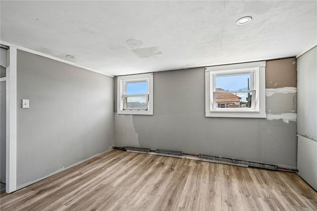 479 Park Avenue, Portsmouth, RI 02871