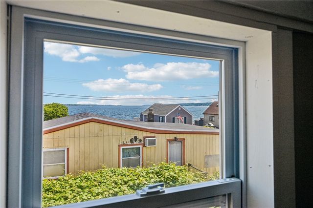 479 Park Avenue, Portsmouth, RI 02871