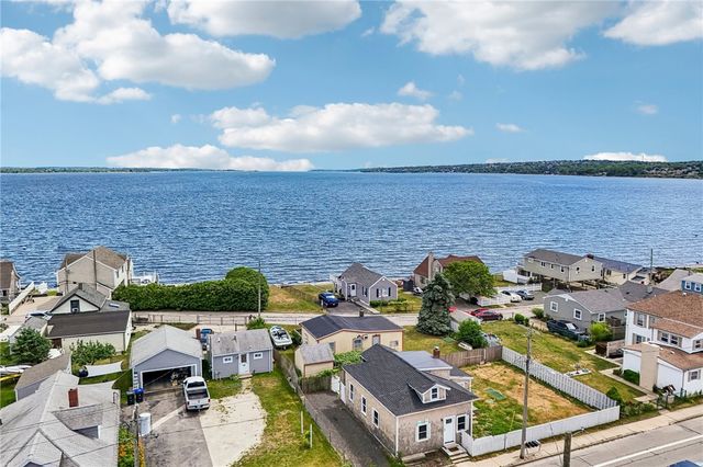 479 Park Avenue, Portsmouth, RI 02871