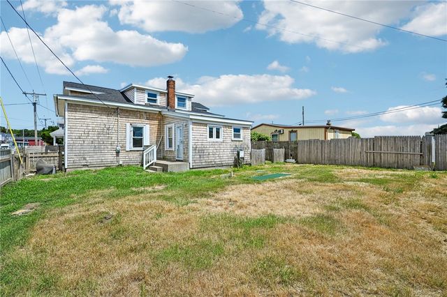 479 Park Avenue, Portsmouth, RI 02871
