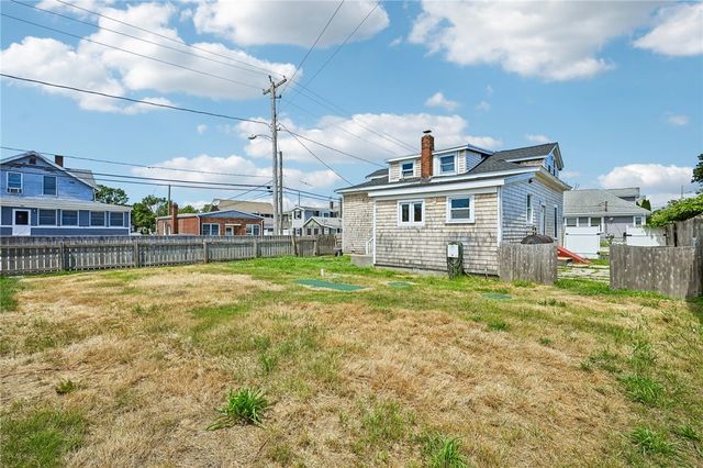 479 Park Avenue, Portsmouth, RI 02871