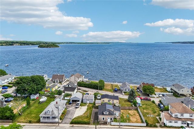 479 Park Avenue, Portsmouth, RI 02871