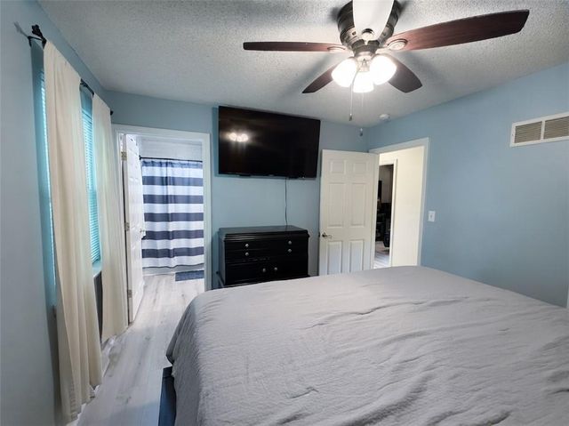 2909 SE 1ST Street, Blue Springs, MO 64014