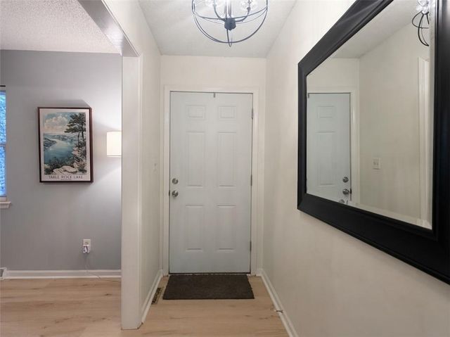 2909 SE 1ST Street, Blue Springs, MO 64014