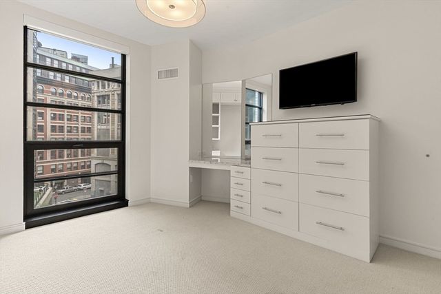 580 Washington St 5E, Boston, MA 02111