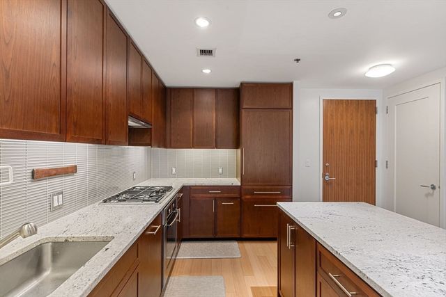 580 Washington St 5E, Boston, MA 02111