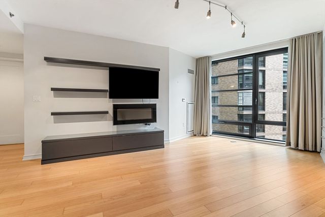 580 Washington St 5E, Boston, MA 02111