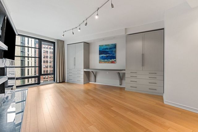 580 Washington St 5E, Boston, MA 02111