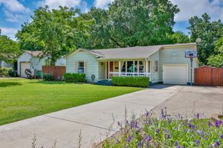 216 E Tennie Street, Gainesville, TX 76240