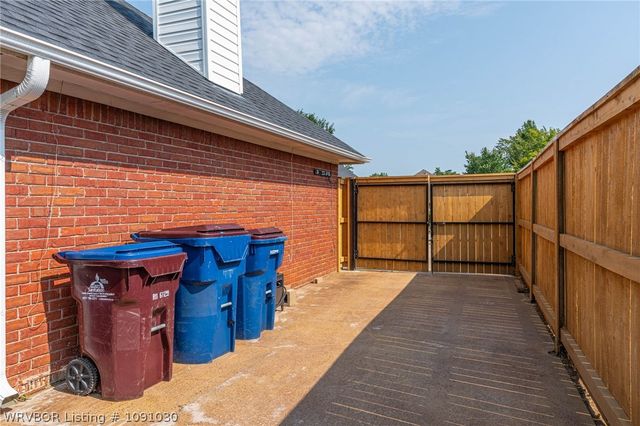 2508 Fianna Way, Fort Smith, AR 72908