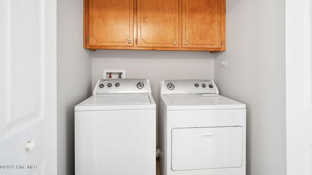 1201 Freeland Lane J8, Winterville, NC 28590