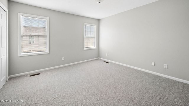 1201 Freeland Lane J8, Winterville, NC 28590