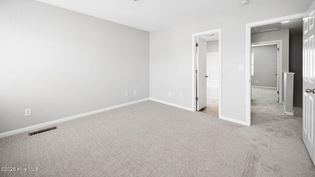 1201 Freeland Lane J8, Winterville, NC 28590