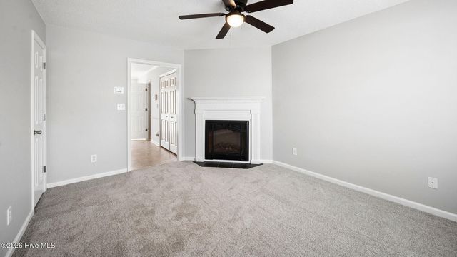1201 Freeland Lane J8, Winterville, NC 28590