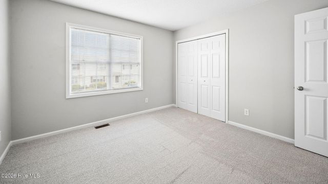 1201 Freeland Lane J8, Winterville, NC 28590