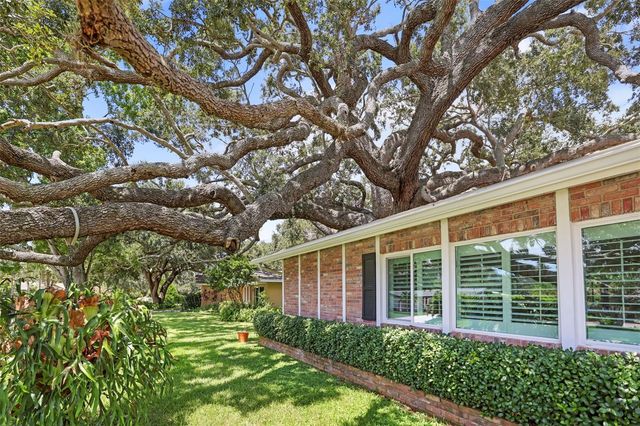 2353 DEMARET DRIVE, Dunedin, FL 34698