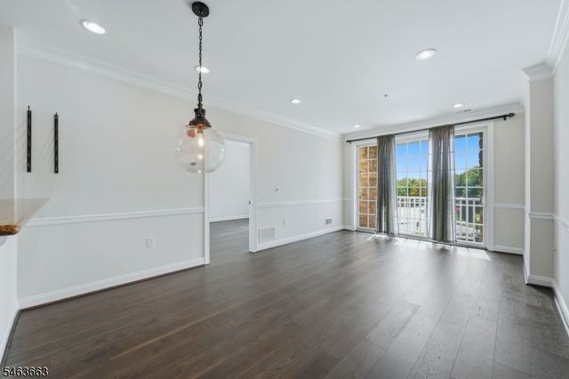 373 Victoria Drive, Bridgewater Twp., NJ 08807