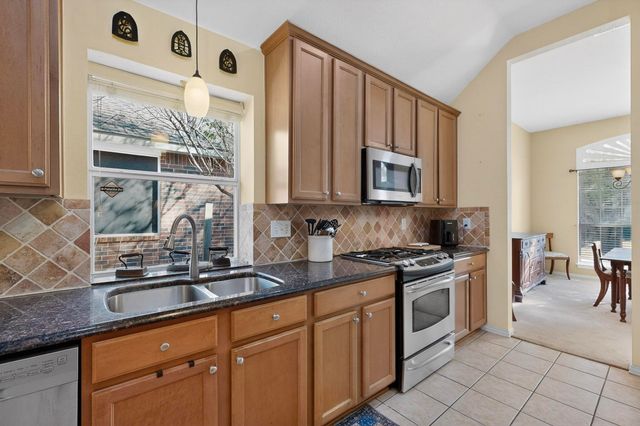 2409 Saddlehorn Drive, Mesquite, TX 75181