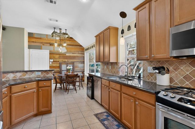 2409 Saddlehorn Drive, Mesquite, TX 75181