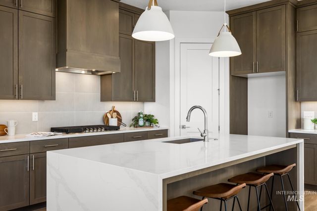 6668 N Wonder Ave Rouge-A, Meridian, ID 83646