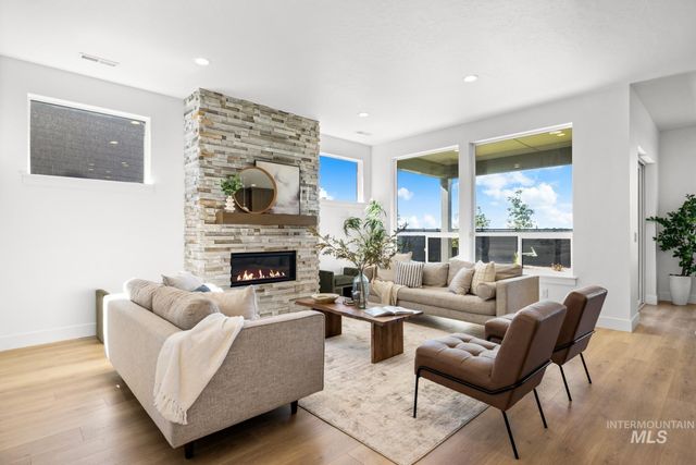 6668 N Wonder Ave Rouge-A, Meridian, ID 83646