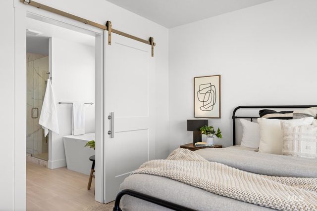 6668 N Wonder Ave Rouge-A, Meridian, ID 83646