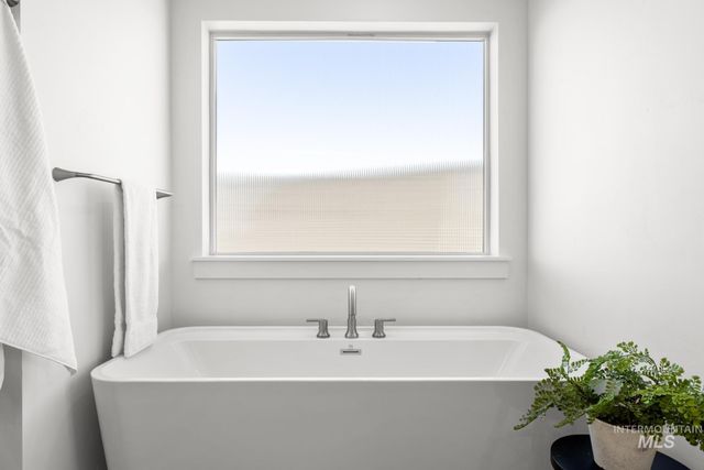 6668 N Wonder Ave Rouge-A, Meridian, ID 83646