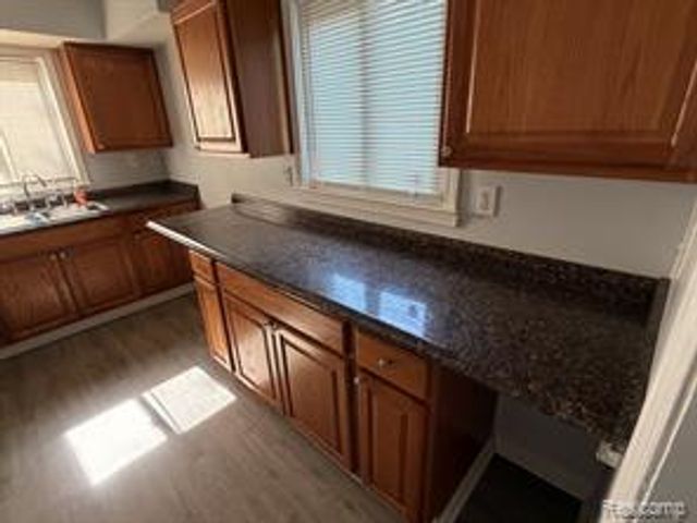 415 Martin Luther King Jr Boulevard, Pontiac, MI 48342